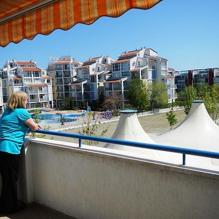 Apartment In Elit 3 Apartcomplex Солнечный берег Экстерьер фото